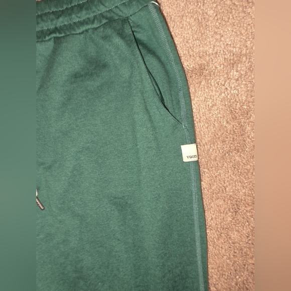 Vuori Performance Jogger Women's DreamKnit Sz XS Green Heather - Picture 2 of 2